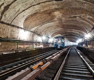 Метро стихи