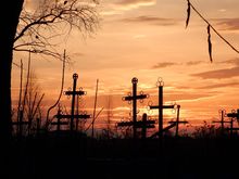 На кладбище стих