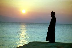 Живите тихо стих